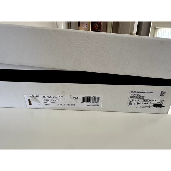 Givenchy Shark Lock Knee High Boots Womens Size 40.5 Gold Leather New - Picture 2 of 14